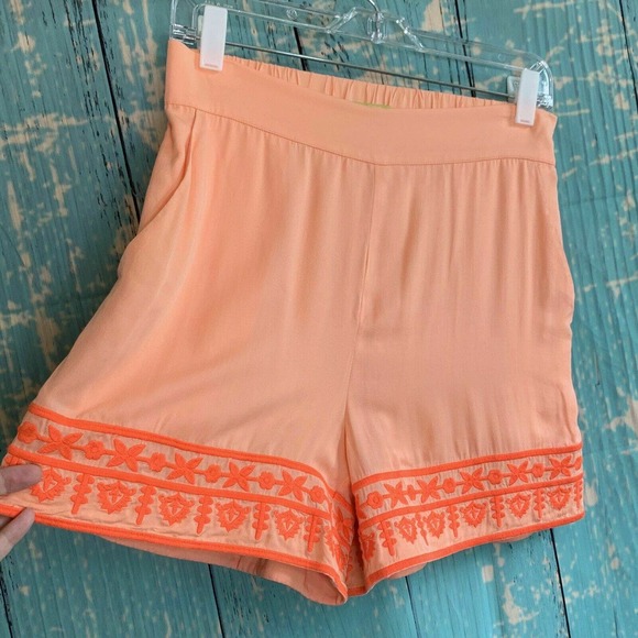 Gianni Bini Melon Rayon Embroidered Hem Midi Shorts Size S - Picture 11 of 12